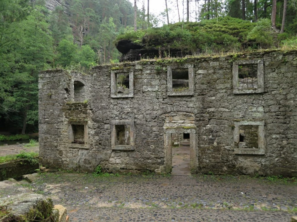 Boheems Zwitserland - Ruïne van de Dolský molen